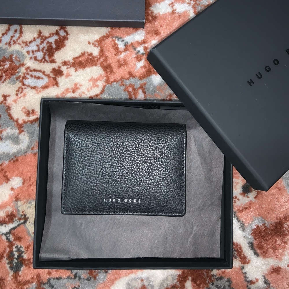 Brand New Hugo Boss  genuine Leather wallet